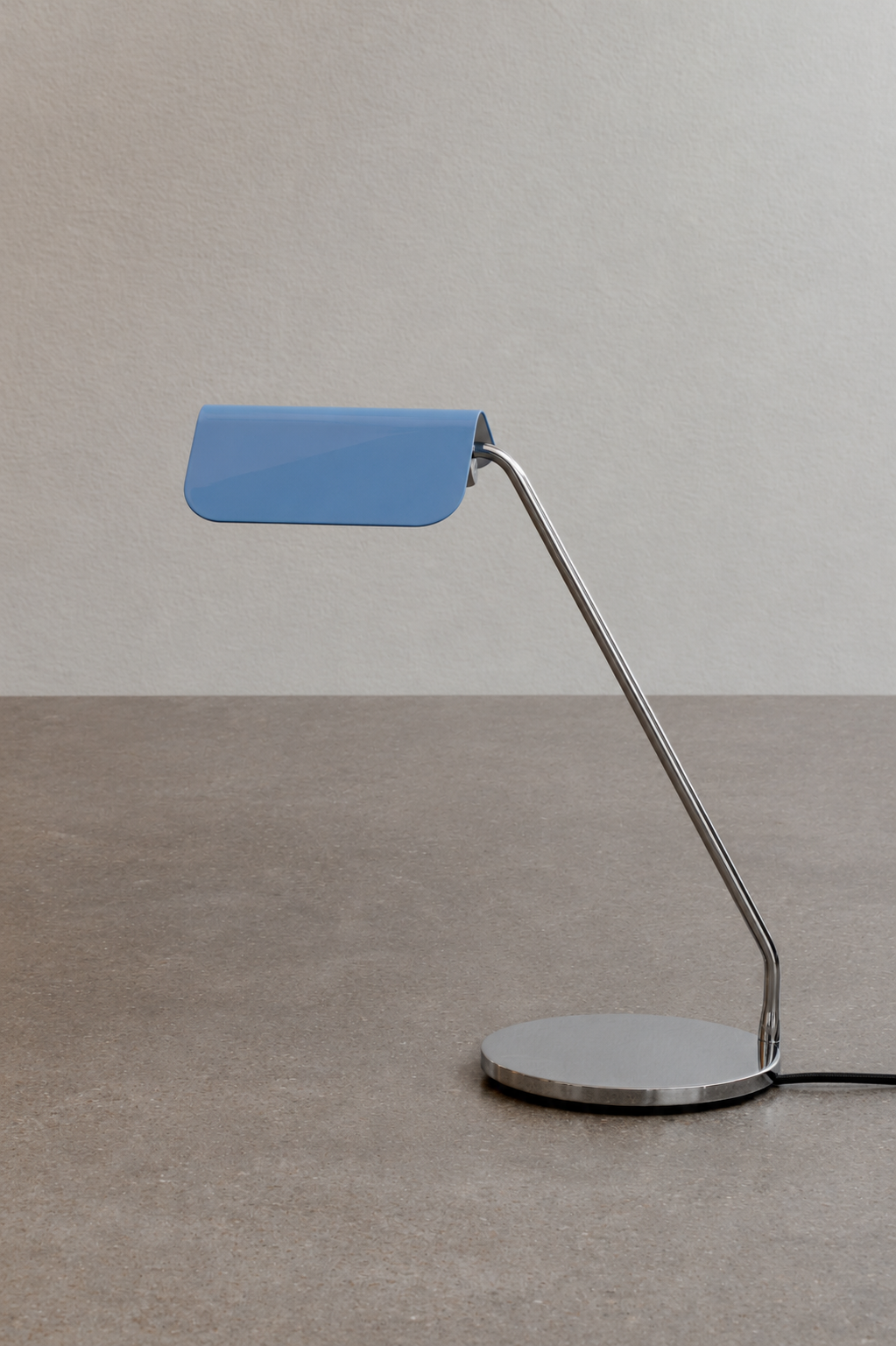 Apex Desk bordlampe - Pastel blue